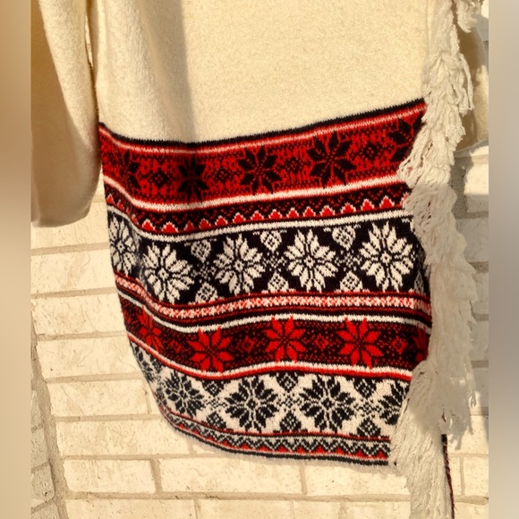 GILI Blanket Cardigan Sweater - Picture 4 of 10
